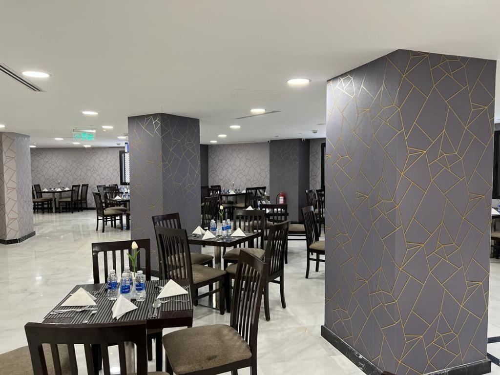 Al Ansar Golden Tulip Hotel Medina Exterior photo