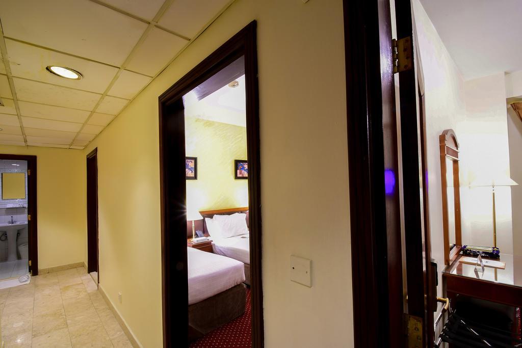 Al Ansar Golden Tulip Hotel Medina Exterior photo