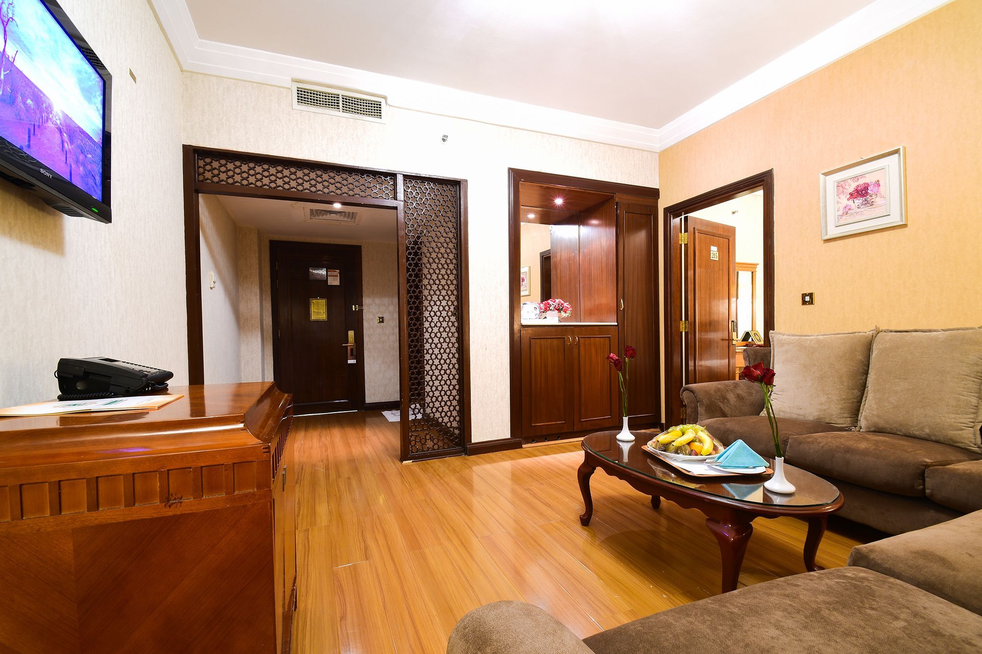 Al Ansar Golden Tulip Hotel Medina Exterior photo