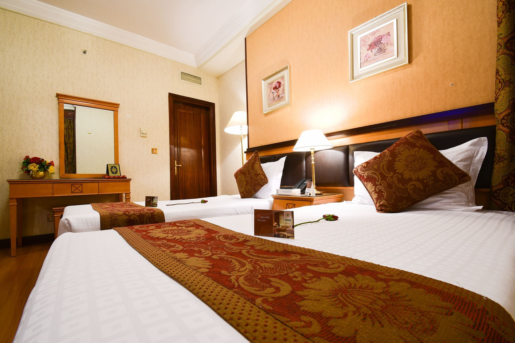 Al Ansar Golden Tulip Hotel Medina Exterior photo