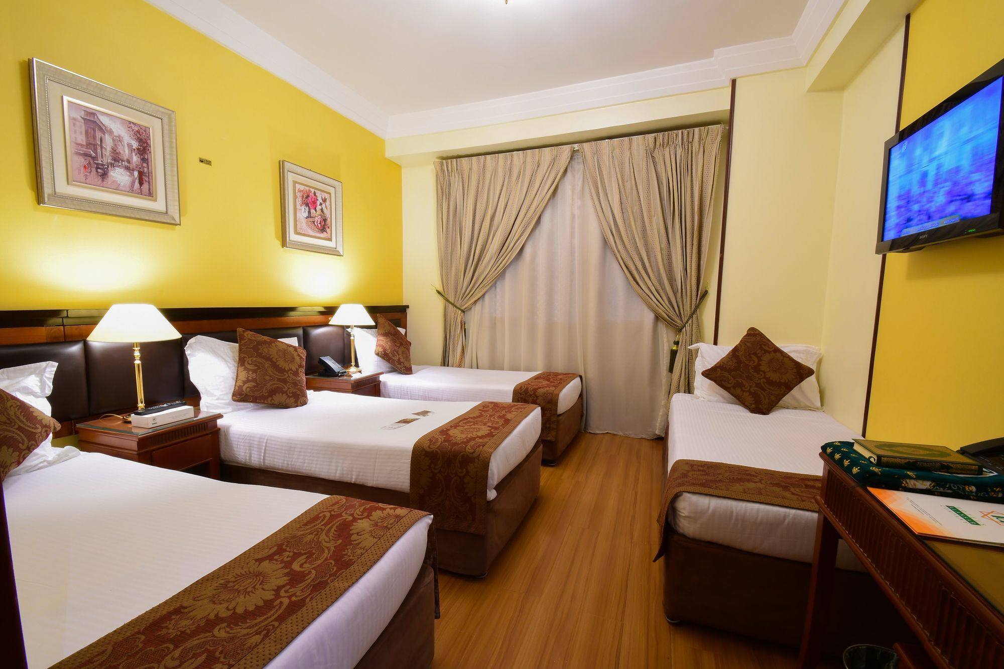 Al Ansar Golden Tulip Hotel Medina Exterior photo